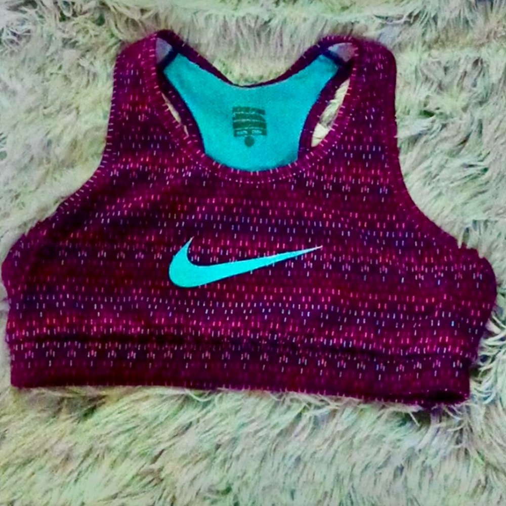 NWOT Sports Bra Gorgeous only tried on, never worn. Medium or Size 36 B or C